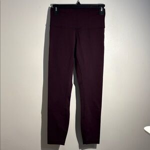 Lululemon Wunder Train High-Rise Tight 25" Cassis Size 6